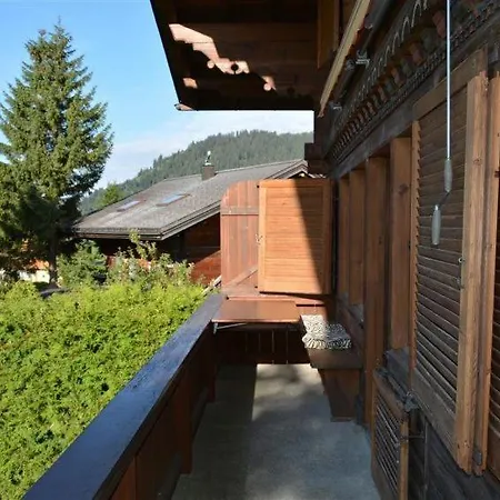 Apartment Schonried Sleeps 8 Wifi